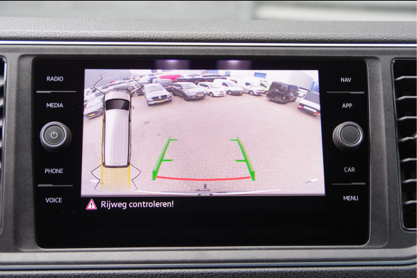 Volkswagen Crafter 35 2.0 TDI L3H3 75 EDITION 177PK AUT. LED, LEDER, TREKHAAK, ERGO ACTIVE GEVEERDE STOEL, STUURVERWARMING, STOELVERWARMING, VOORRU