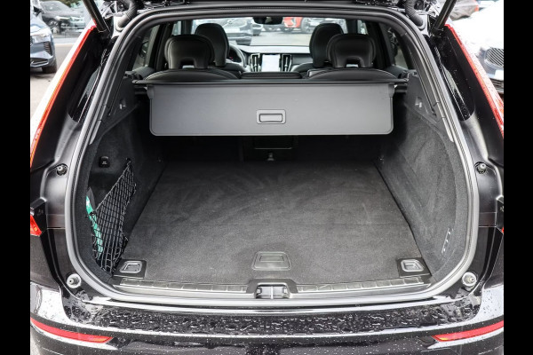 Volvo XC60 2.0 T8 Plug-in hybrid AWD Plus Bright (335kW/455PK) LUCHTV, PANO, TREKH, 21-inch LMV ** Ex VOLVO - 21k Onder NP ** ** INFORMEER OOK NAAR ONZE AANTREKKELIJKE FINANCIAL-LEASE TARIEVEN **