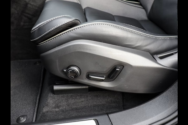 Volvo XC60 2.0 T8 Plug-in hybrid AWD Plus Dark (335kW/455PK) ** PANORAMA, ACC, VERW. ST, 21-inch LMV ** 1e EIG - UNFALLFREI ** ** INFORMEER OOK NAAR ONZE AANTREKKELIJKE FINANCIAL-LEASE TARIEVEN **