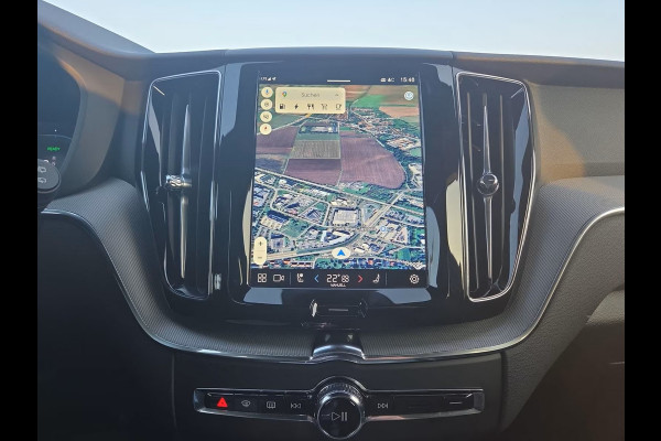 Volvo XC60 2.0 T8 Plug-in hybrid AWD Plus Dark (335kW/455PK) ** PANORAMA, ACC, VERW. ST, 21-inch LMV ** 1e EIG - UNFALLFREI ** ** INFORMEER OOK NAAR ONZE AANTREKKELIJKE FINANCIAL-LEASE TARIEVEN **