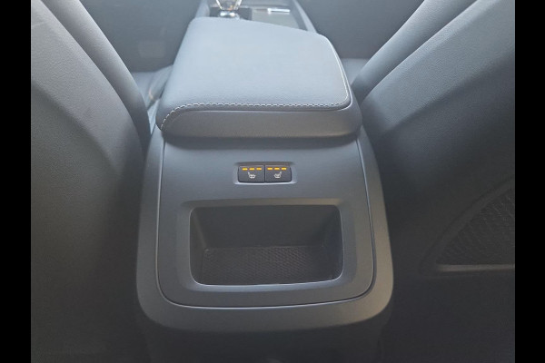 Volvo XC60 2.0 T8 Plug-in hybrid AWD Plus Dark (335kW/455PK) ** PANORAMA, ACC, VERW. ST, 21-inch LMV ** 1e EIG - UNFALLFREI ** ** INFORMEER OOK NAAR ONZE AANTREKKELIJKE FINANCIAL-LEASE TARIEVEN **