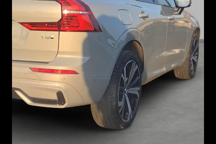 Volvo XC60 2.0 T8 Plug-in hybrid AWD Plus Dark (335kW/455PK) ** PANORAMA, ACC, VERW. ST, 21-inch LMV ** 1e EIG - UNFALLFREI ** ** INFORMEER OOK NAAR ONZE AANTREKKELIJKE FINANCIAL-LEASE TARIEVEN **