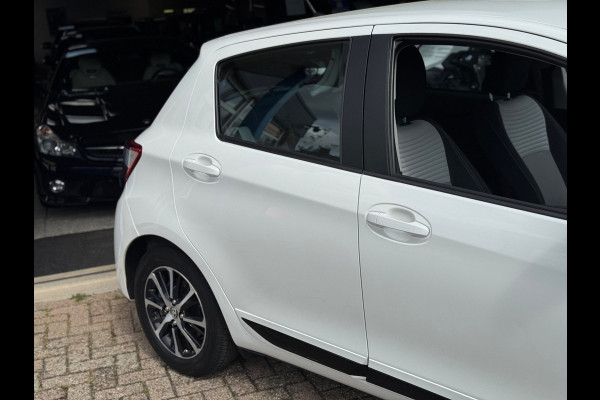 Toyota Yaris 1.5 Hybrid Design Sport 2018 AUT NAVI AIRCO NAP