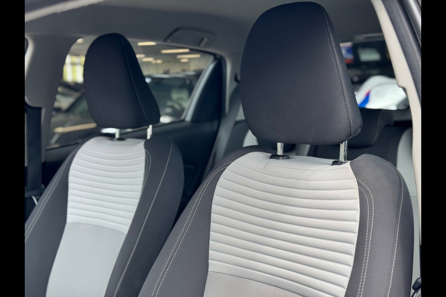 Toyota Yaris 1.5 Hybrid Design Sport 2018 AUT NAVI AIRCO NAP