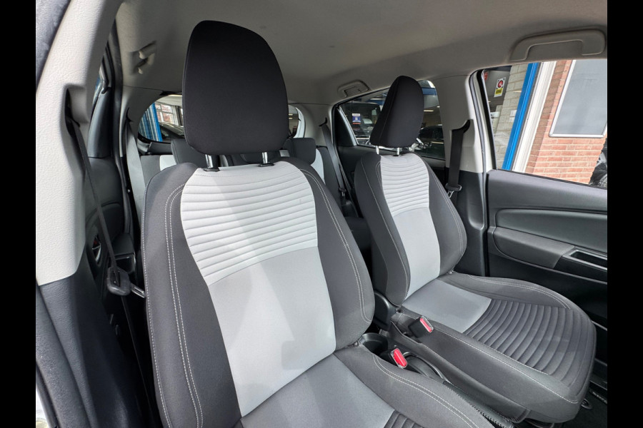 Toyota Yaris 1.5 Hybrid Design Sport 2018 AUT NAVI AIRCO NAP