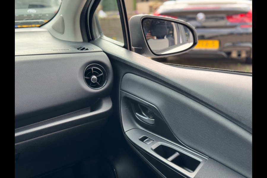 Toyota Yaris 1.5 Hybrid Design Sport 2018 AUT NAVI AIRCO NAP