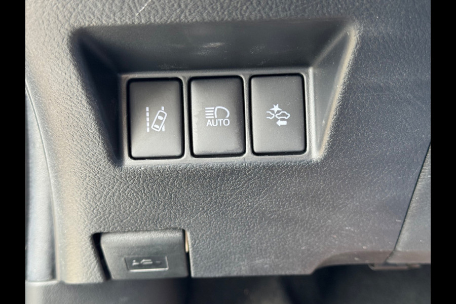 Toyota Yaris 1.5 Hybrid Design Sport 2018 AUT NAVI AIRCO NAP