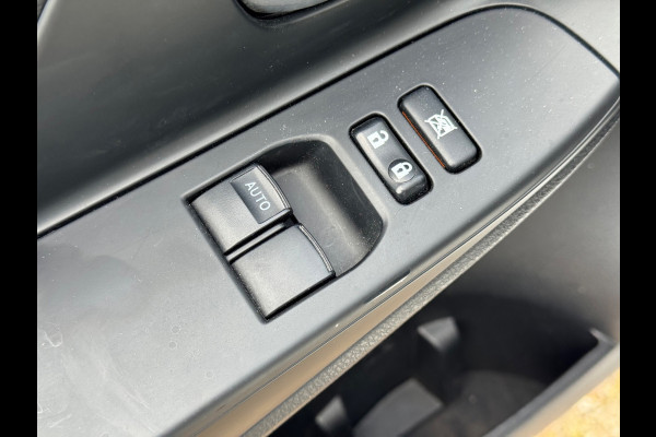 Toyota Yaris 1.5 Hybrid Design Sport 2018 AUT NAVI AIRCO NAP