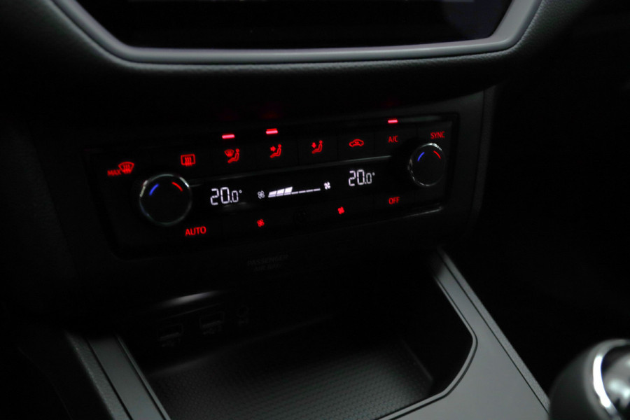 Seat Ibiza 1.0 TSI FR Business Intense, Climate Control, Carplay, Navigatie