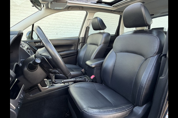 Subaru Forester 2.0 Premium Automaat Trekhaak Clima Cruise Camera Leder Memory Seats Panorama Navigatie