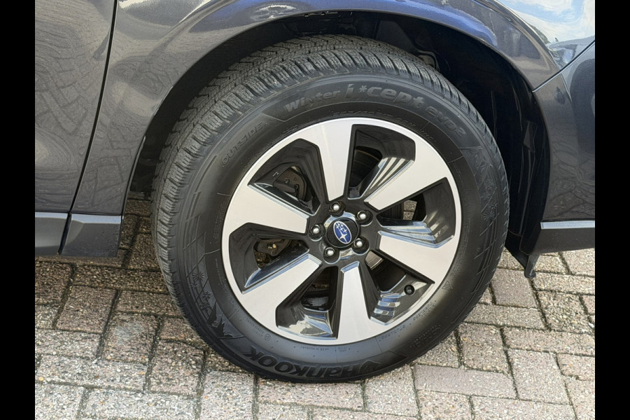 Subaru Forester 2.0 Premium Automaat Trekhaak Clima Cruise Camera Leder Memory Seats Panorama Navigatie