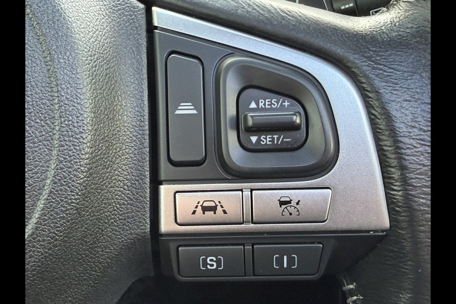 Subaru Forester 2.0 Premium Automaat Trekhaak Clima Cruise Camera Leder Memory Seats Panorama Navigatie