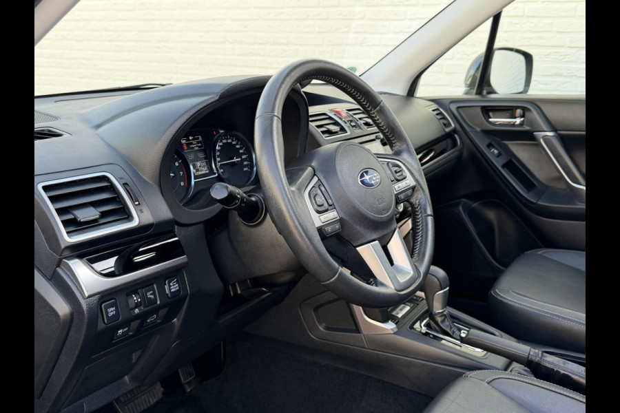 Subaru Forester 2.0 Premium Automaat Trekhaak Clima Cruise Camera Leder Memory Seats Panorama Navigatie