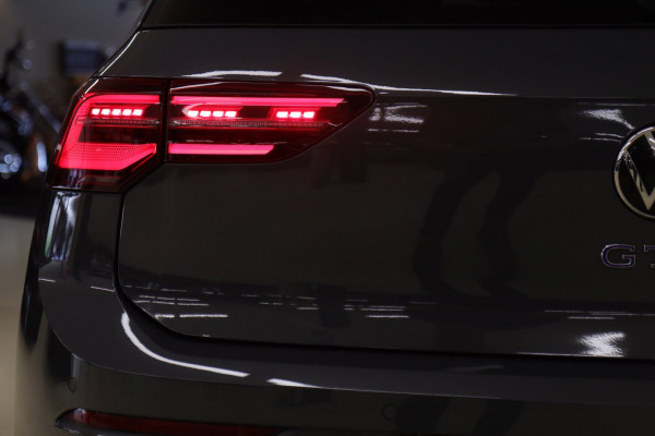 Volkswagen Golf 1.4 eHybrid GTE /PANO/HUD/IQLIGHT/CAM/CARPLAY/MEM/KEYLESS/VOL