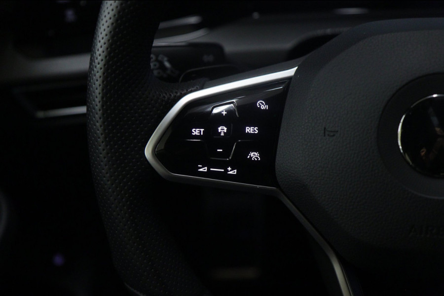 Volkswagen Golf 1.4 eHybrid GTE /PANO/HUD/IQLIGHT/CAM/CARPLAY/MEM/KEYLESS/VOL