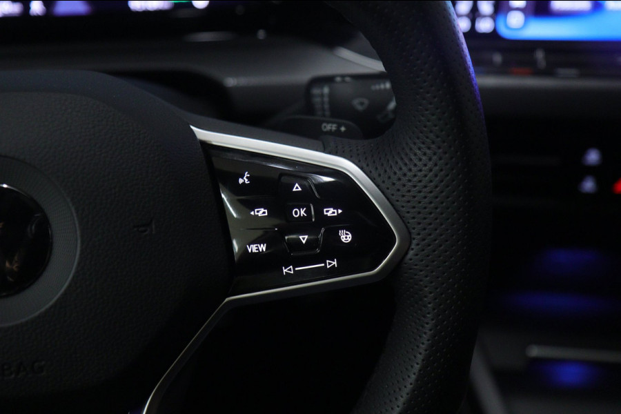 Volkswagen Golf 1.4 eHybrid GTE /PANO/HUD/IQLIGHT/CAM/CARPLAY/MEM/KEYLESS/VOL