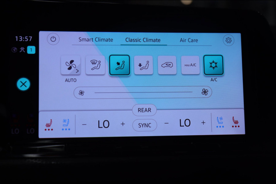 Volkswagen Golf 1.4 eHybrid GTE /PANO/HUD/IQLIGHT/CAM/CARPLAY/MEM/KEYLESS/VOL