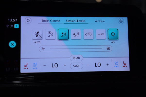 Volkswagen Golf 1.4 eHybrid GTE /PANO/HUD/IQLIGHT/CAM/CARPLAY/MEM/KEYLESS/VOL