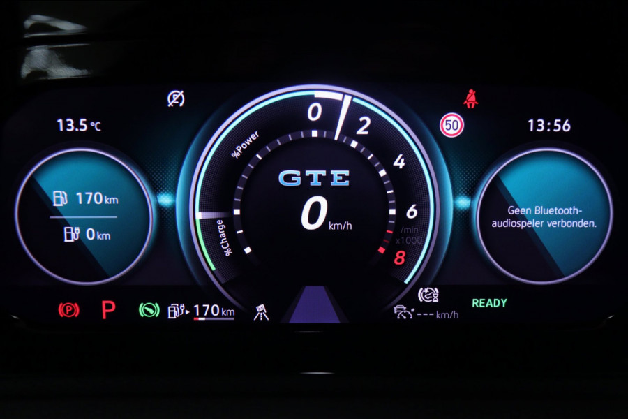 Volkswagen Golf 1.4 eHybrid GTE /PANO/HUD/IQLIGHT/CAM/CARPLAY/MEM/KEYLESS/VOL