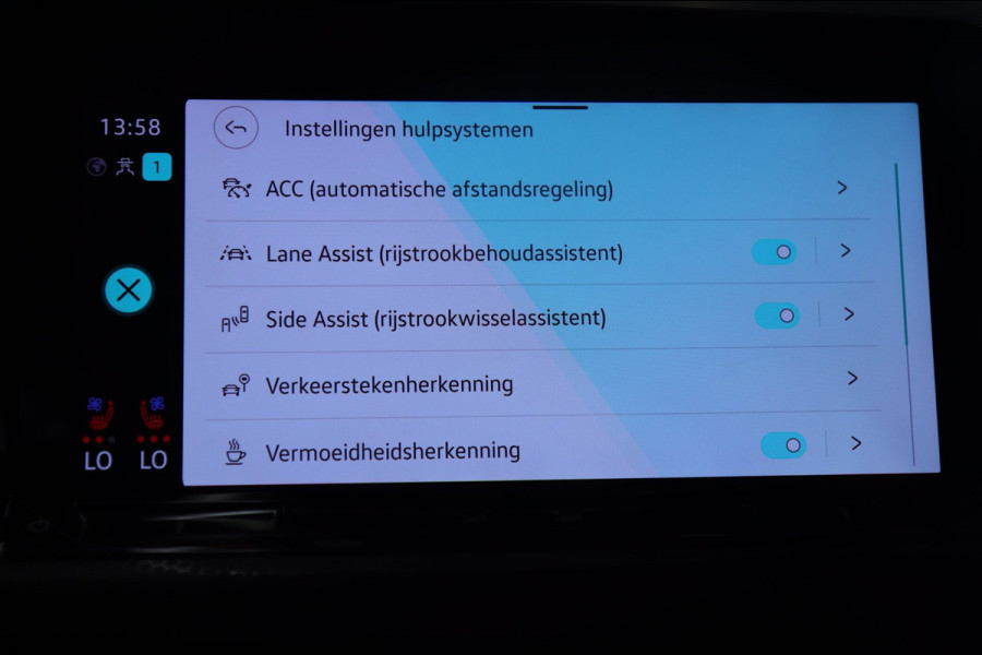 Volkswagen Golf 1.4 eHybrid GTE /PANO/HUD/IQLIGHT/CAM/CARPLAY/MEM/KEYLESS/VOL