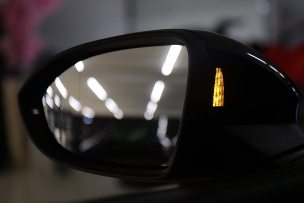 Volkswagen Golf 1.4 eHybrid GTE /PANO/HUD/IQLIGHT/CAM/CARPLAY/MEM/KEYLESS/VOL