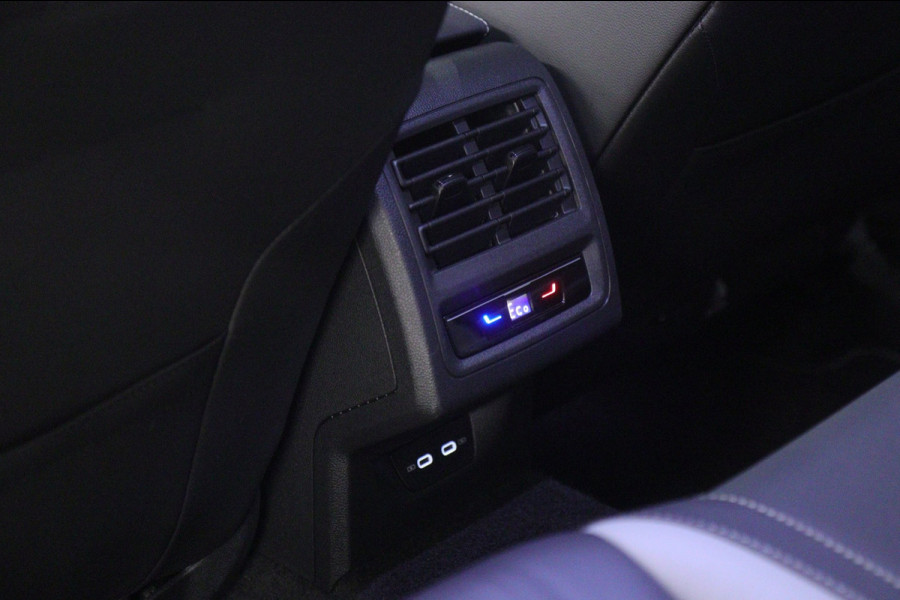 Volkswagen Golf 1.4 eHybrid GTE /PANO/HUD/IQLIGHT/CAM/CARPLAY/MEM/KEYLESS/VOL