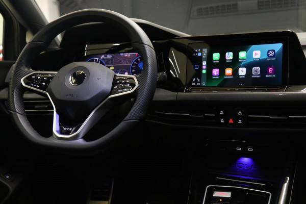 Volkswagen Golf 1.4 eHybrid GTE /PANO/HUD/IQLIGHT/CAM/CARPLAY/MEM/KEYLESS/VOL
