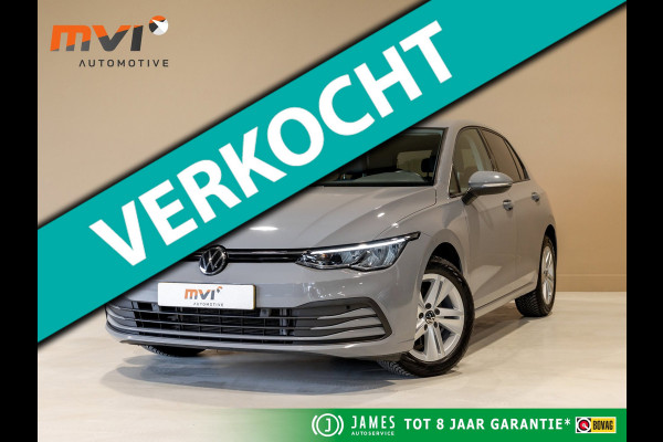 Volkswagen Golf 1.0 TSI Life / 110pk / Adaptieve cruise control / Apple CarPlay / Getint glas /