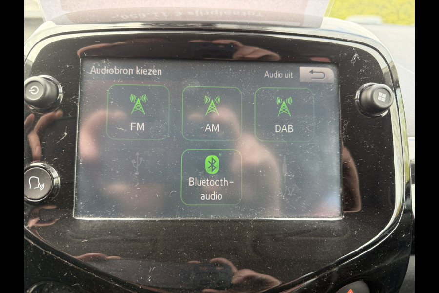 Citroën C1 1.0 VTi 68 PK | Airscape Shine | 49.000 km! | Elektrisch Vouwdak | Apple Carplay/Android Auto | *Wordt verwacht*