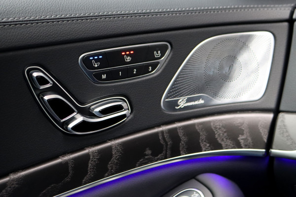 Mercedes-Benz S-Klasse 560 e Lang AMG Line | Luchtvering | Distronic+ | Massage | Stoelventilatie | Panoramadak | Multibeam LED | Soft-Close | Keyless Go | HUD | Apple Carplay |