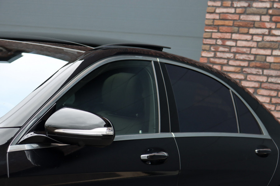 Mercedes-Benz S-Klasse 560 e Lang AMG Line | Luchtvering | Distronic+ | Massage | Stoelventilatie | Panoramadak | Multibeam LED | Soft-Close | Keyless Go | HUD | Apple Carplay |