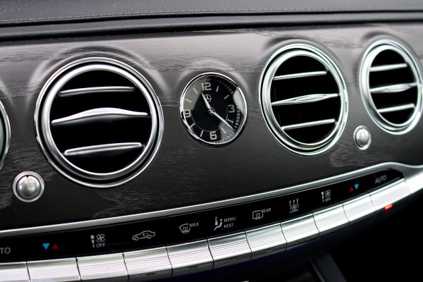 Mercedes-Benz S-Klasse 560 e Lang AMG Line | Luchtvering | Distronic+ | Massage | Stoelventilatie | Panoramadak | Multibeam LED | Soft-Close | Keyless Go | HUD | Apple Carplay |