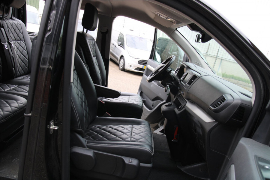 Toyota ProAce Worker 2.0 D-4D Black Line DC / 5 prs / Automaat / Trekhaak / Camera
