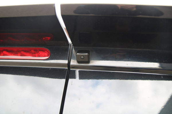 Toyota ProAce Worker 2.0 D-4D Black Line DC / 5 prs / Automaat / Trekhaak / Camera