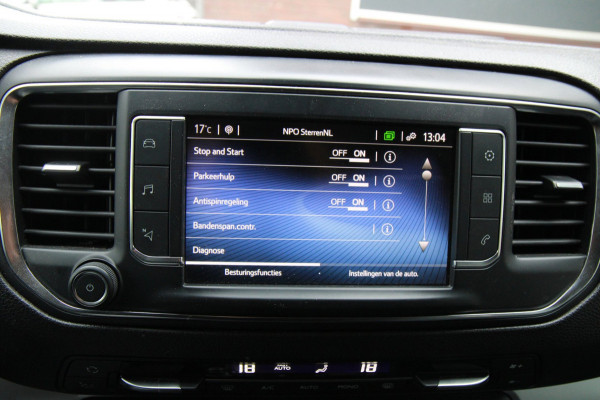 Toyota ProAce Worker 2.0 D-4D Black Line DC / 5 prs / Automaat / Trekhaak / Camera