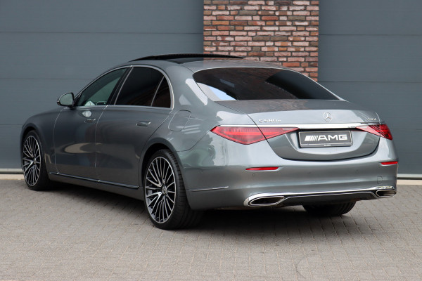 Mercedes-Benz S-Klasse 580 e 4MATIC Lang | Luchtvering | Achterasbesturing | Distronic+ | Chauffeurspakket | Stoelventilatie | Massage | Stoelventilatie V+A | HUD | Exclusiefpakket | Zonweringpakket | Vlakkenverwarming |