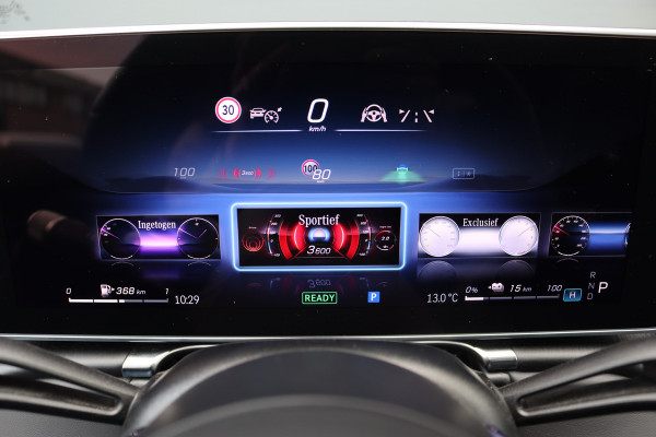 Mercedes-Benz S-Klasse 580 e 4MATIC Lang | Luchtvering | Achterasbesturing | Distronic+ | Chauffeurspakket | Stoelventilatie | Massage | Stoelventilatie V+A | HUD | Exclusiefpakket | Zonweringpakket | Vlakkenverwarming |