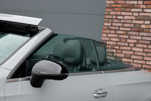 Mercedes-Benz CLE Cabriolet 200 AMG Line | Memory | Distronic | Airscarf | Verwarmd Stuurwiel | Camera | Keyless Go | Dodehoekassistent | Stoelverwarming | Nightpakket |