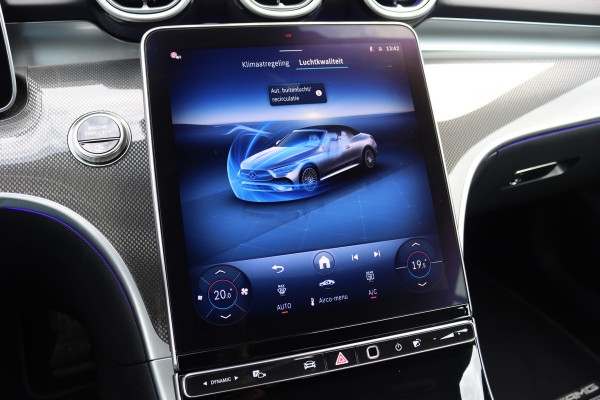 Mercedes-Benz CLE Cabriolet 200 AMG Line | Memory | Distronic | Airscarf | Verwarmd Stuurwiel | Camera | Keyless Go | Dodehoekassistent | Stoelverwarming | Nightpakket |