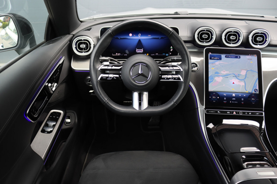 Mercedes-Benz CLE Cabriolet 200 AMG Line | Memory | Distronic | Airscarf | Verwarmd Stuurwiel | Camera | Keyless Go | Dodehoekassistent | Stoelverwarming | Nightpakket |