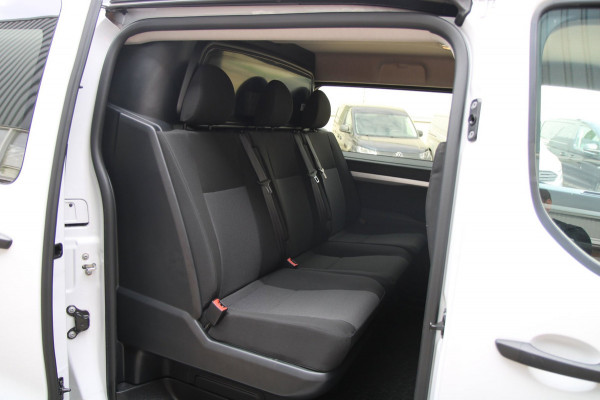 Peugeot Expert 2.0 BlueHDI 180PK automaat / DC 6 prs / Trekhaak / Camera / Dubbel Cabine