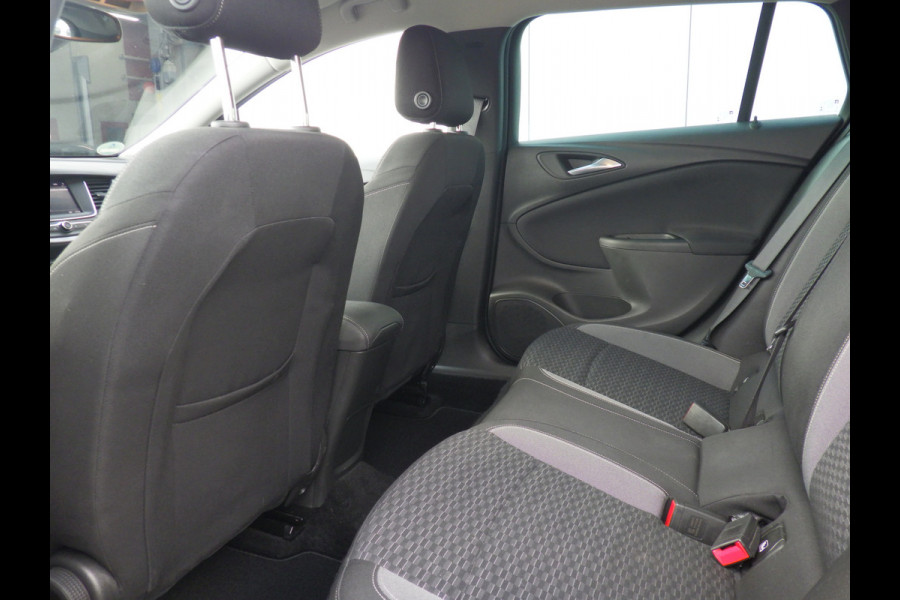 Opel Astra Sports Tourer 1.2 Edition, Trekhaak, Camera, Carplay, Cruise!