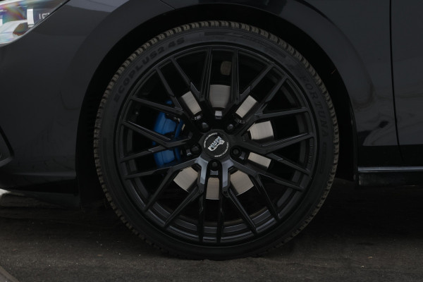 Volkswagen Golf 1.5 eTSI R-Line Panorama, Automaat, Stoel/stuurverwarming