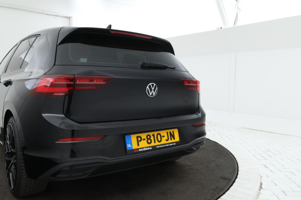 Volkswagen Golf 1.5 eTSI R-Line Panorama, Automaat, Stoel/stuurverwarming