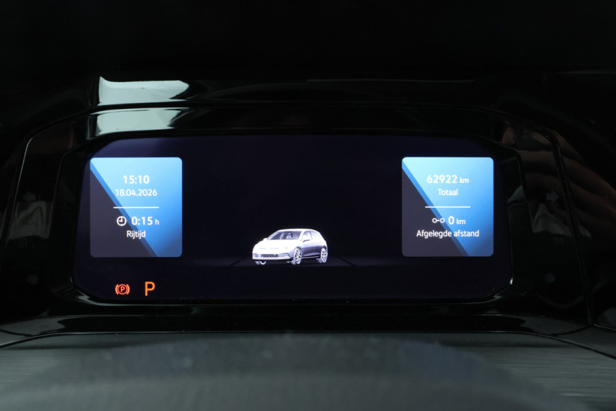 Volkswagen Golf 1.5 eTSI R-Line Panorama, Automaat, Stoel/stuurverwarming