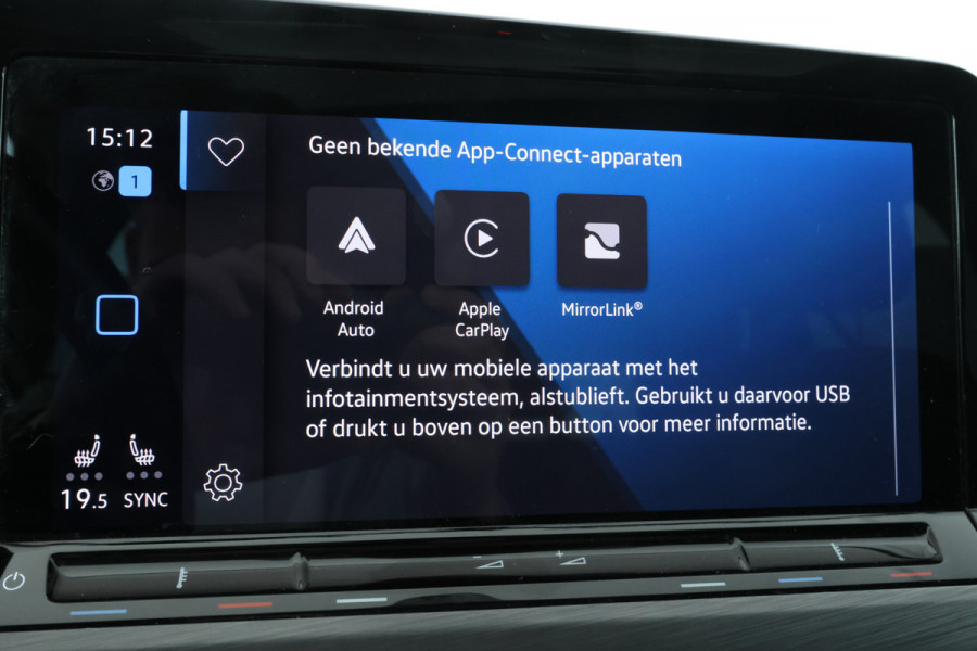 Volkswagen Golf 1.5 eTSI R-Line Panorama, Automaat, Stoel/stuurverwarming