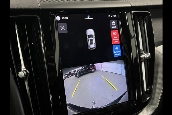 Volvo XC60 2.0 T6 Plug-in hybrid AWD Plus Dark Long range | Trekhaak | Open dak | Adapt. cruise | Stuur-/stoelverwarming | Memory | Harman/Kardon