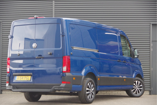 Volkswagen Crafter 35 2.0 TDI L3H2(L2H1) 177PK AUT. 3-ZITS, LED, CAMERA, STANDKACHEL, NAVI, CRUISE, AIRCO, MF STUURWIEL, PARKEERSENSOREN