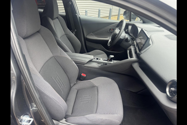 Toyota C-HR 2.0 Plug-in Hybrid 220 Dynamic | Stuur-/ & Stoelverwarming | Dodehoek detectie | Elektrische kofferbak | Parkeersensoren