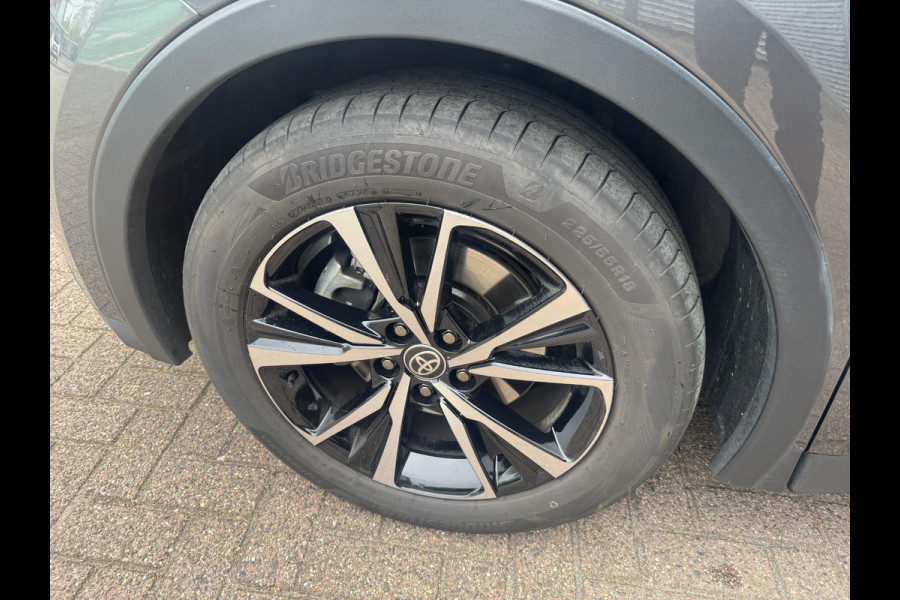 Toyota C-HR 2.0 Plug-in Hybrid 220 Dynamic | Stuur-/ & Stoelverwarming | Dodehoek detectie | Elektrische kofferbak | Parkeersensoren